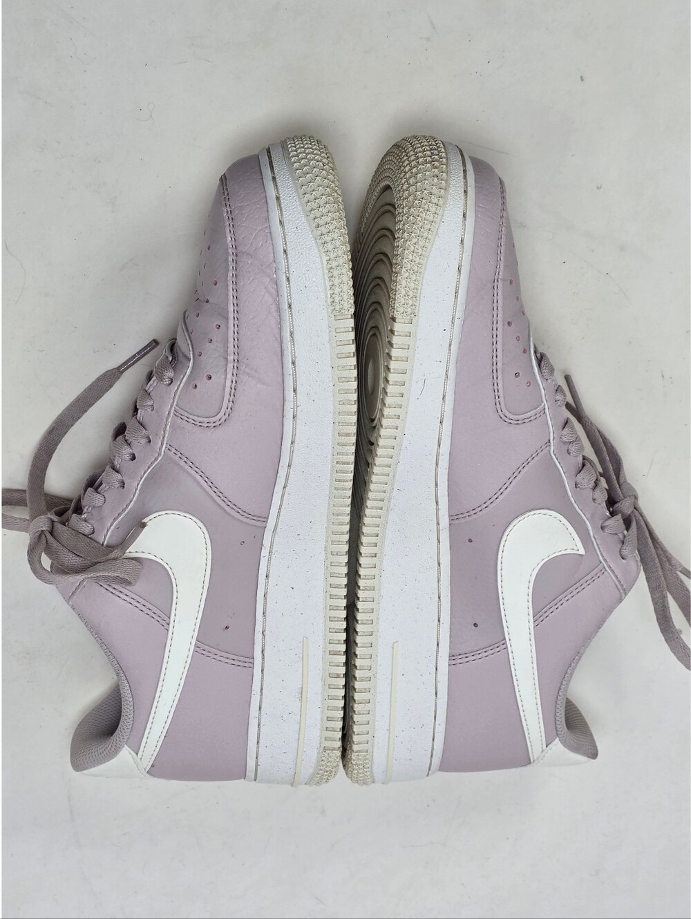 Nike Air Force 1 Low-Top Sneakers in Purple - Picture 9 of 14